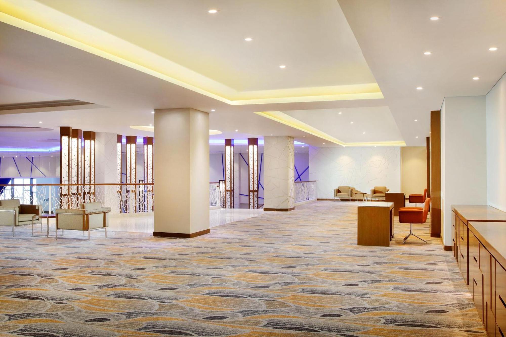 Four Points By Sheraton Манадо Экстерьер фото